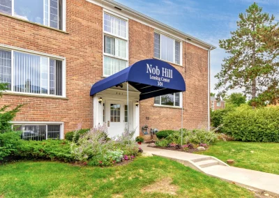 Exterior shot of Nob Hill apartment community nobhill_3_v2