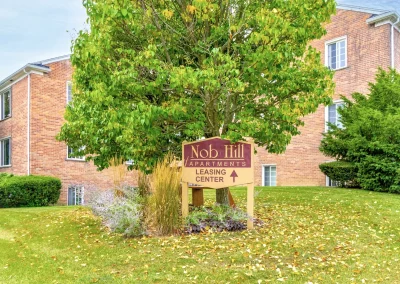 Exterior shot of Nob Hill apartment community nobhill_5_v2